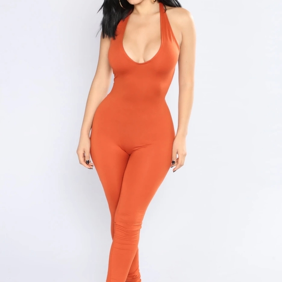 Halter Neck  Jumpsuit - Picture 1 of 3
